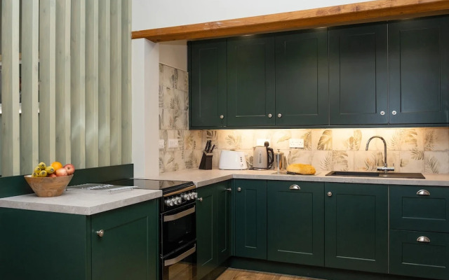 Watermouth Castle, Bassett Apartment