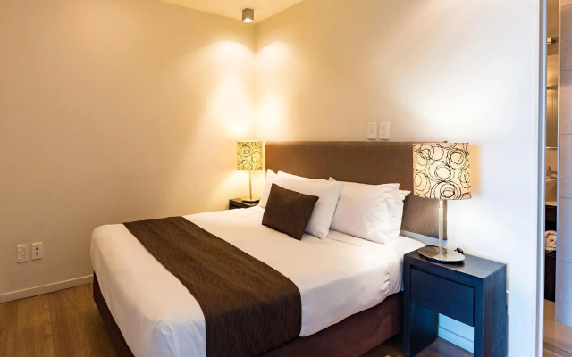 Sea Spray Suites