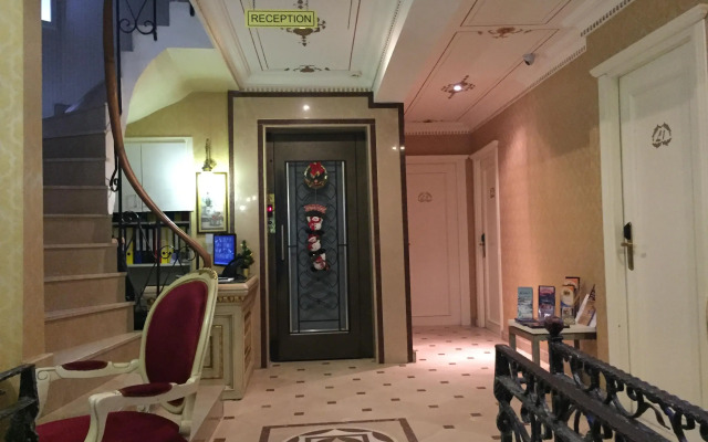 Alyon Hotel Taksim