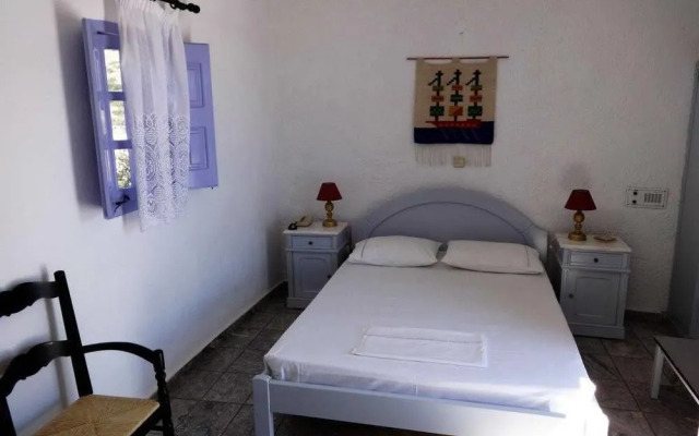 Porto Sikinos Hotel