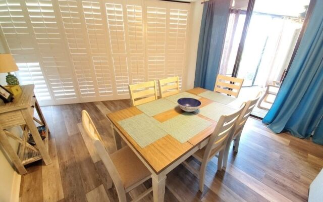 Anastasia 112 2 Bedroom Condo by RedAwning