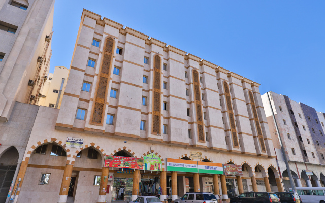 OYO 429 Hamsat Taiba Hotel