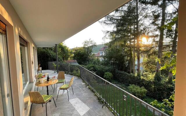 Modernes Apartment mit Ausblick stadtnah