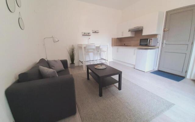 Rouen Les Chartreux Au Calme