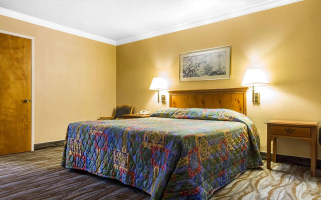 Econo Lodge