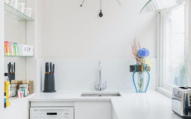 Beautiful 1 Bedroom Apartment Ovington Square