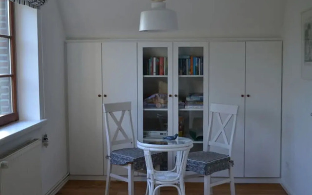 Holiday Home Gray Seal