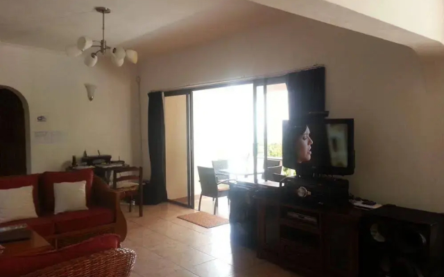 Albizia Lodge Reef Estate