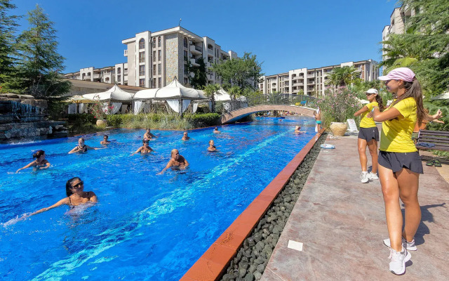 Cascadas Family Resort