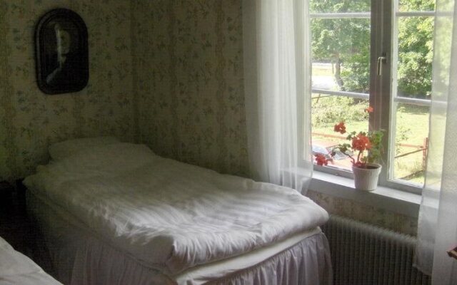 Mälby Säteri B&B