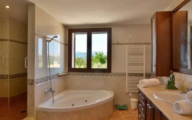 Holiday in Mallorca Family Finca with Pool