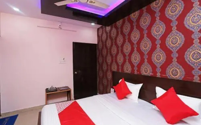 Laxmi Palace By OYO Rooms