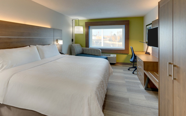 Holiday Inn Express Cincinnati North - Monroe by IHG