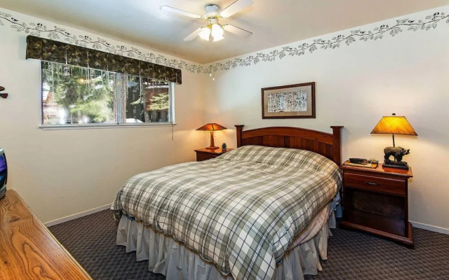 Cherry Hills Cabin - Sleeps 6, No Pets, Family Fun!