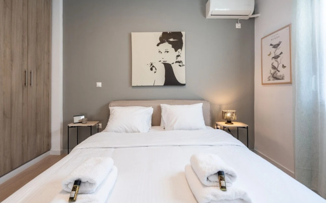 Modern Apartment in Exarchia