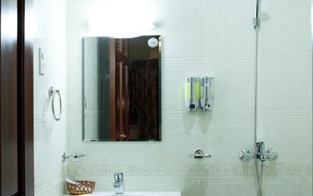 Quang Hoa Hotel