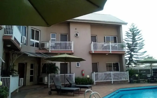 Lilly Grand Luxury Hotel and Apartment