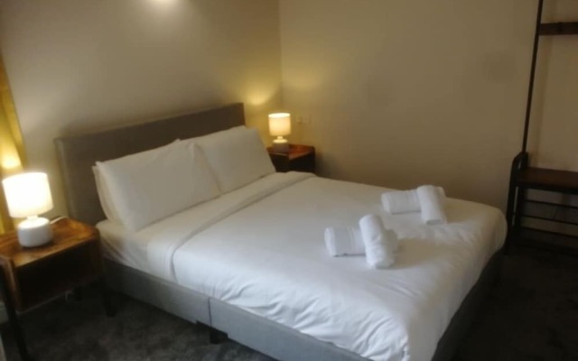 OYO The Croppers Arms