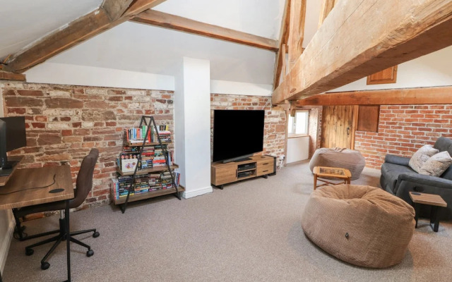 The Hideaway @ Waverton Villa