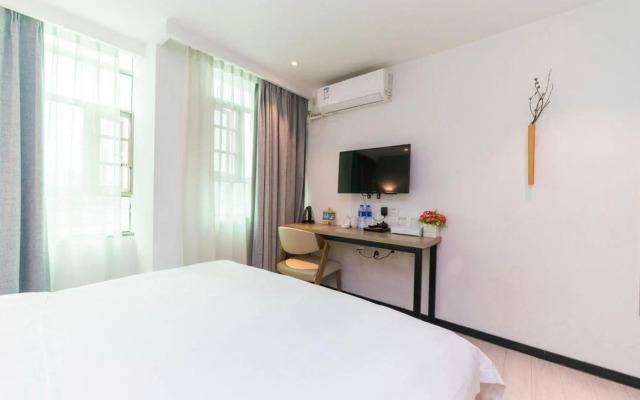 Orchid Hotel