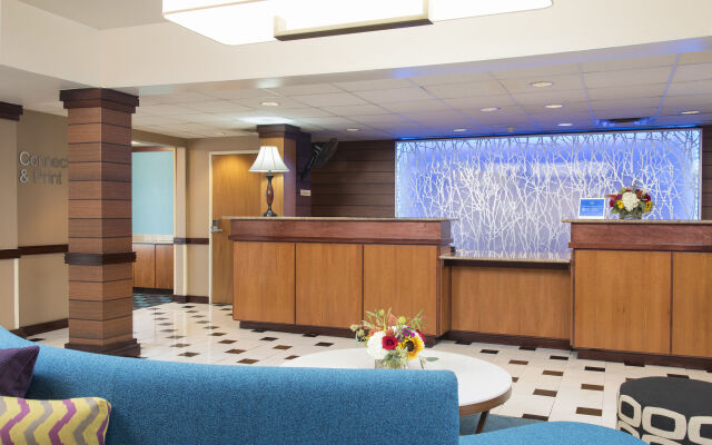 Fairfield Inn & Suites Columbus East