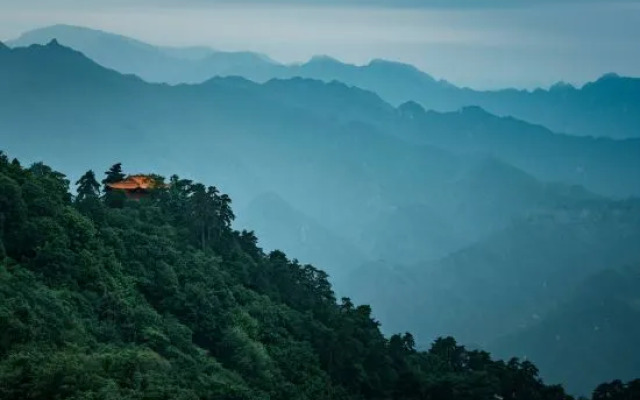 Wutaishan Miaohua Manbaoshe Hotel