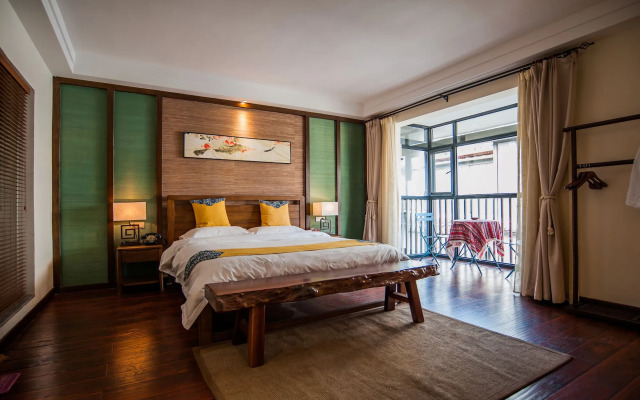 Secret Courtyard Resort Hotel