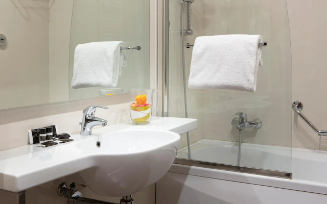 Smart Hotel Holiday