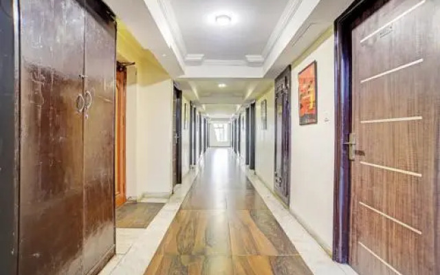 Townhouse OAK Utsav Residency