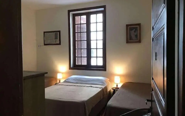 S. Castro 203 - GHS 38137