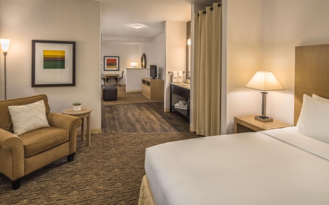 DoubleTree by Hilton Hotel Vancouver - фото 5