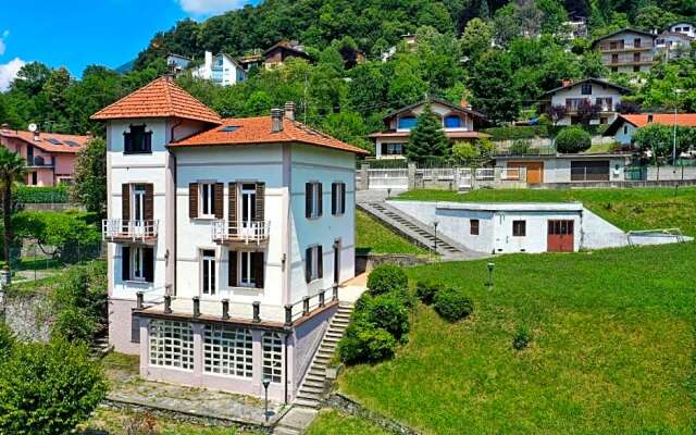 Villa Oleandra Vip Suites with Garden&Swimming Pool