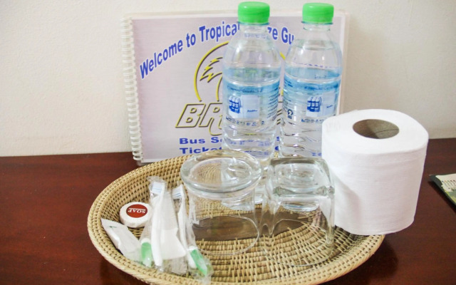 Tropical Breeze Guesthouse