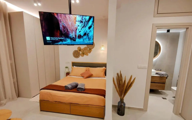 Elpis' Cozy & Luxury Apartment