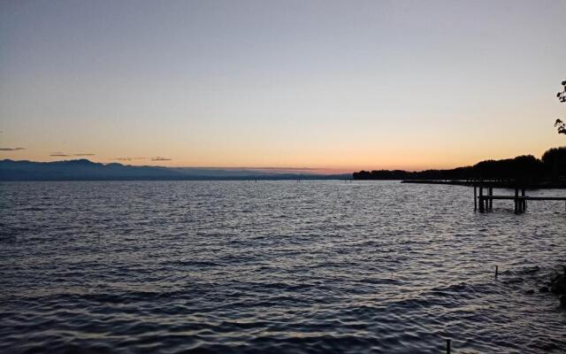 Casa Lugana 1 - Monolocale con piscina fronte lago