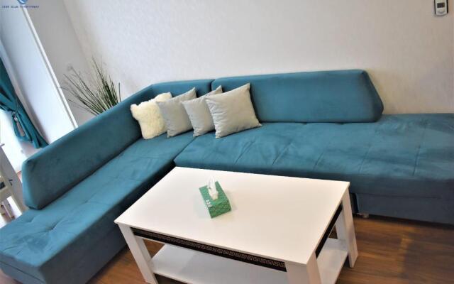 Onix Blue Mamaia Apartment 6