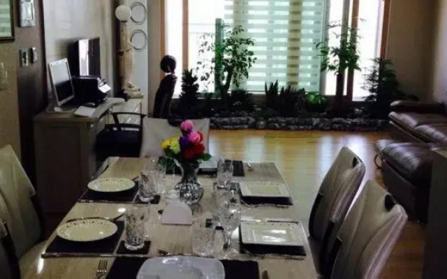 Jin's House