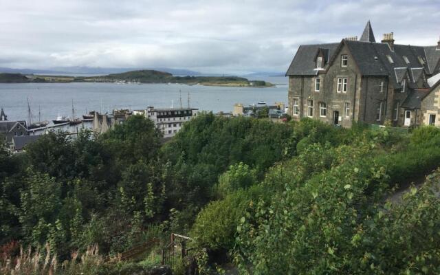 Invercloy Guest House