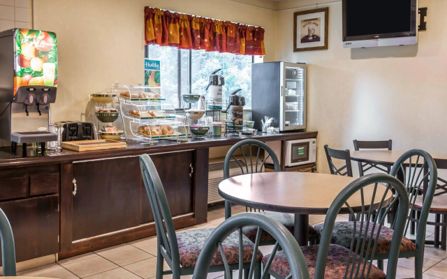 Quality Inn & Suites Lacey Olympia