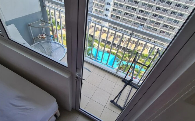 CondoDeal at Shell Residences Moa Pasay