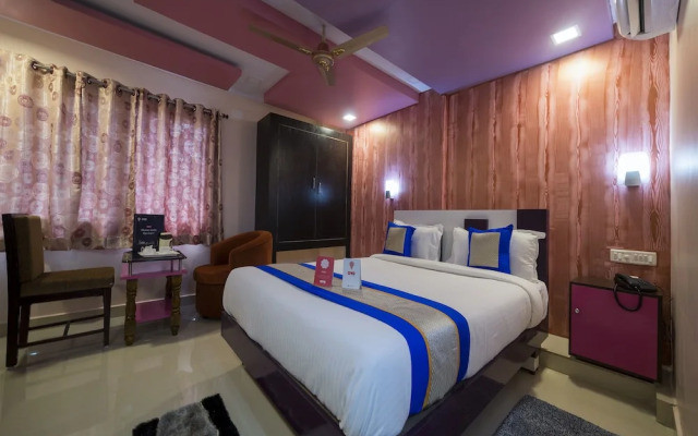 OYO 9930 Hotel AVS Residency