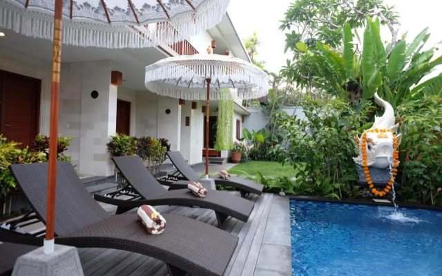 Kayu Sugih Guest House