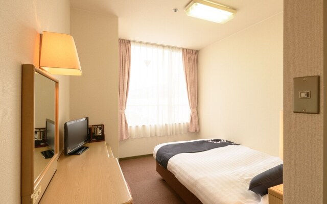Tabist Ueda Station Hotel
