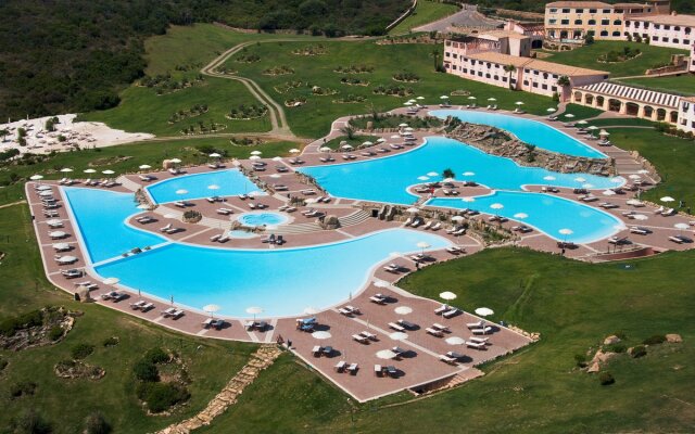 COLONNA RESORT, a Colonna Luxury Beach Hotel, Porto Cervo