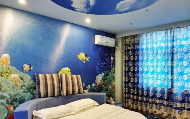 365 Theme Hotel