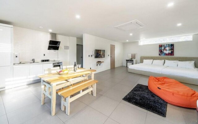 Geoje Island House Pension