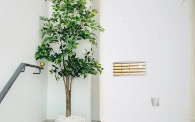 Plaza 5 Carabanchel Apartment