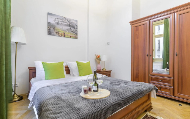 Cozy apartment near Štefánikův most