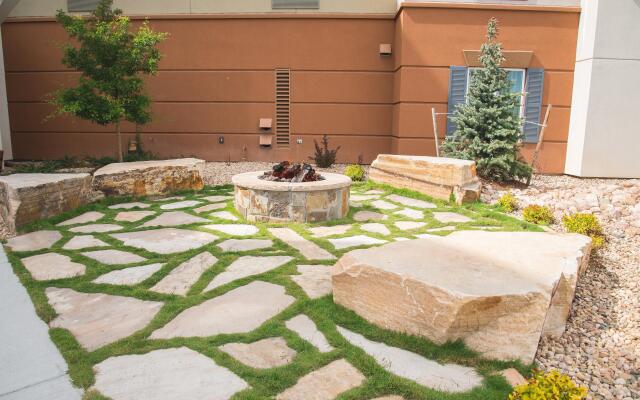 Candlewood Suites Fort Collins by IHG