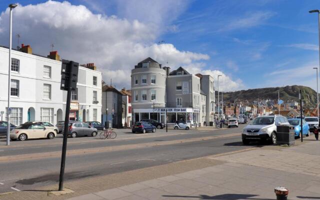 Master accommodation suite 2 sea view with balcony